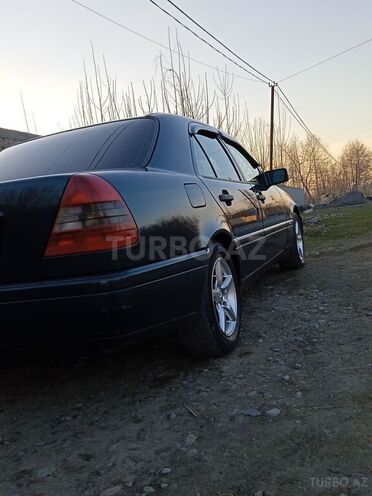 Mercedes C 180 1995, 215,000 km - 1.8 l - Balakən