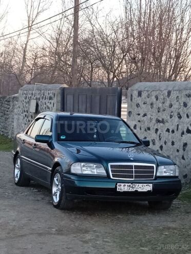 Mercedes C 180 1995, 215,000 km - 1.8 l - Balakən