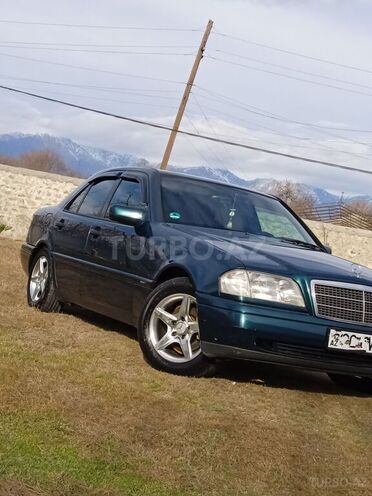 Mercedes C 180 1995, 215,000 km - 1.8 l - Balakən