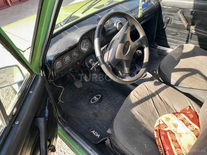LADA (VAZ) 2106 1983, 228,000 km - 1.6 l - Qazax