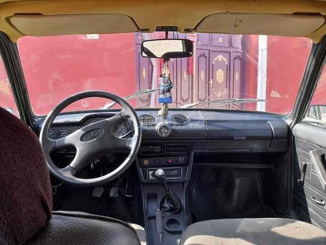 LADA (VAZ) 2106 1983, 228,000 km - 1.6 l - Qazax