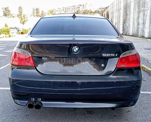 BMW 525 2004, 288,000 km - 2.5 l - Bakı