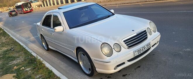 Mercedes E 320 2001, 264,000 km - 3.2 l - Bakı