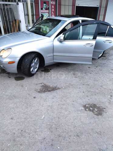 Mercedes C 240 2003, 185,800 km - 2.6 l - Bakı