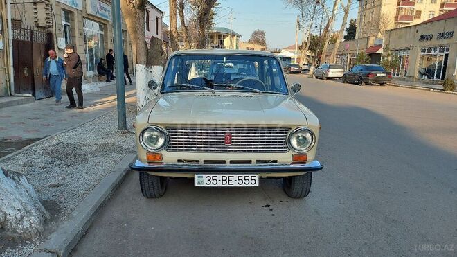 LADA (VAZ) 21011 1982, 87,000 km - 1.5 l - Qazax