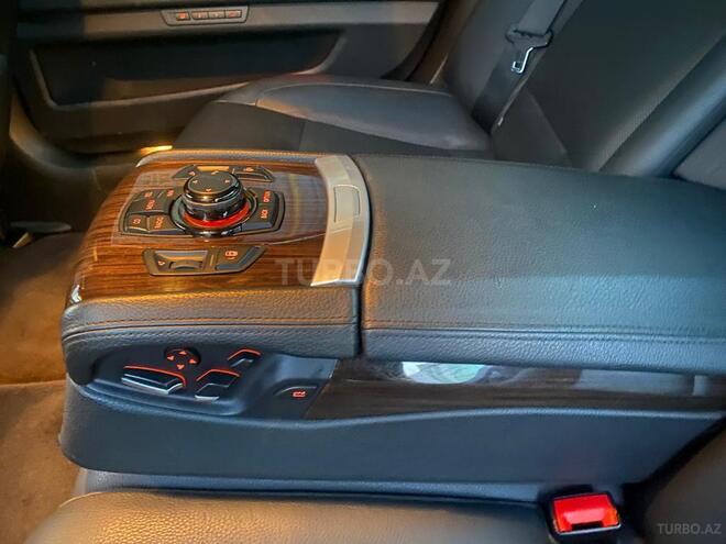 BMW 750 2010, 124,000 km - 4.4 l - Bakı