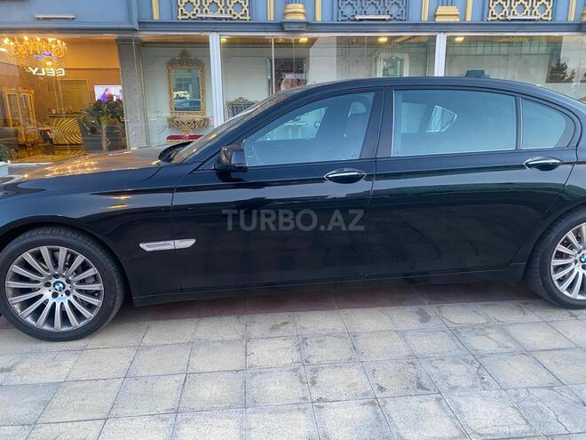 BMW 750 2010, 124,000 km - 4.4 l - Bakı