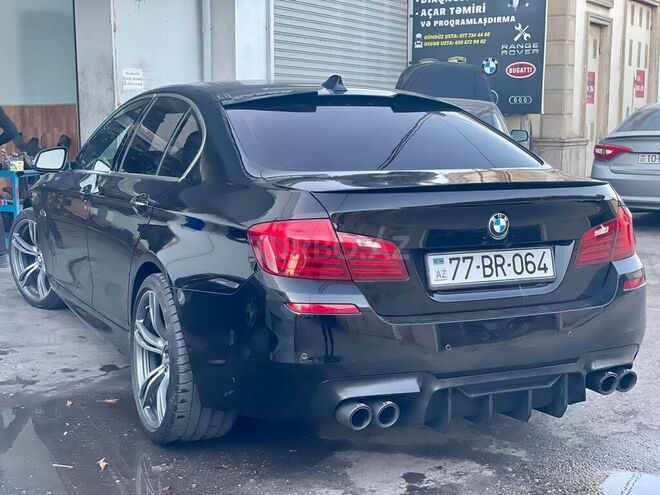 BMW 528 2014, 210,000 km - 2.0 л - Bakı
