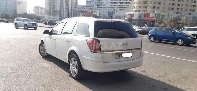 Opel Astra 2010, 230,000 km - 1.3 l - Bakı