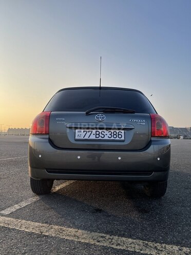 Toyota Corolla 2005, 178,000 km - 1.4 л - Bakı