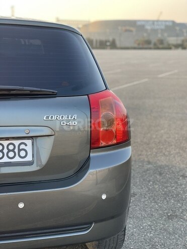 Toyota Corolla 2005, 178,000 km - 1.4 л - Bakı