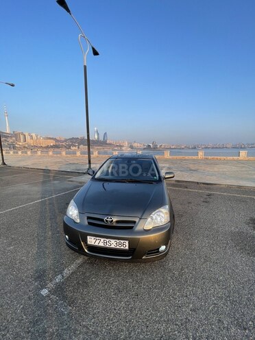 Toyota Corolla 2005, 178,000 km - 1.4 л - Bakı