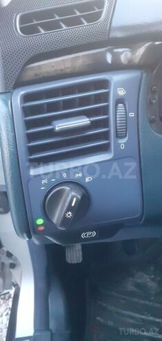 Mercedes E 240 1999, 327,600 km - 2.4 l - Bərdə