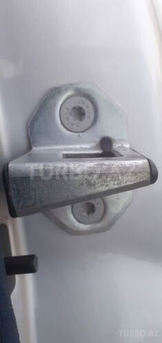 Mercedes E 240 1999, 327,600 km - 2.4 l - Bərdə