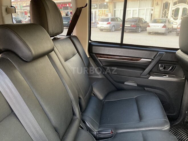 Mitsubishi Pajero 2013, 159,600 km - 3.0 l - Bakı