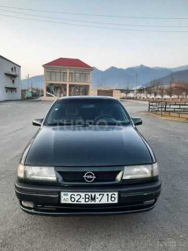 Opel Vectra 1994, 420,000 km - 2.0 l - Qax