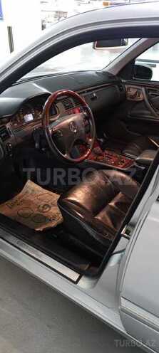 Mercedes E 280 2000, 442,070 km - 2.8 л - Bakı