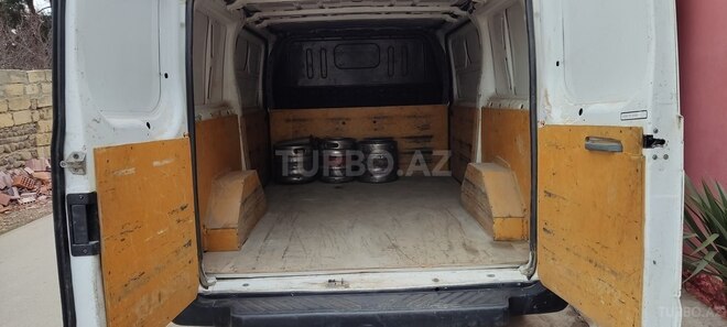 Ford Transit 2009, 296,000 km - 2.2 л - Biləsuvar