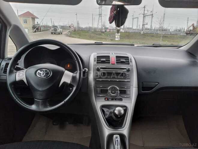 Toyota Auris 2008, 152,000 km - 1.4 л - Xudat
