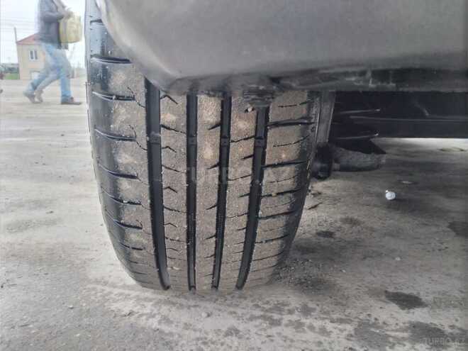 Toyota Auris 2008, 152,000 km - 1.4 л - Xudat
