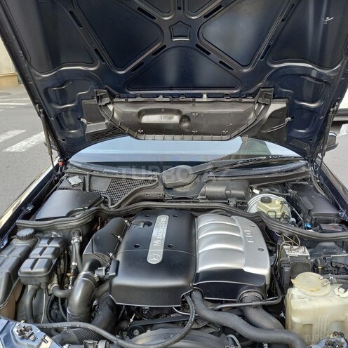 Mercedes E 220 2002, 290,445 km - 2.2 l - Bakı