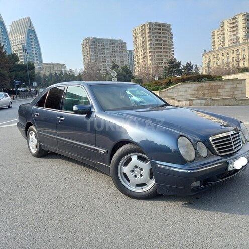 Mercedes E 220 2002, 290,445 km - 2.2 l - Bakı