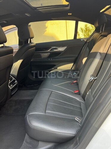 BMW 740 2017, 72,526 km - 3.0 л - Bakı