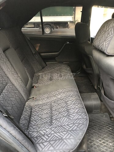 Mercedes C 200 1995, 387,000 km - 2.0 l - Sumqayıt
