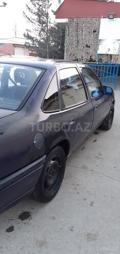 Opel Vectra 1993, 475,660 km - 1.7 л - Xudat
