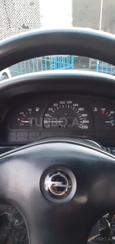 Opel Vectra 1993, 475,660 km - 1.7 л - Xudat