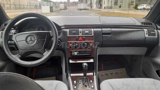 Mercedes E 230 1996, 421,880 km - 2.3 l - Bakı