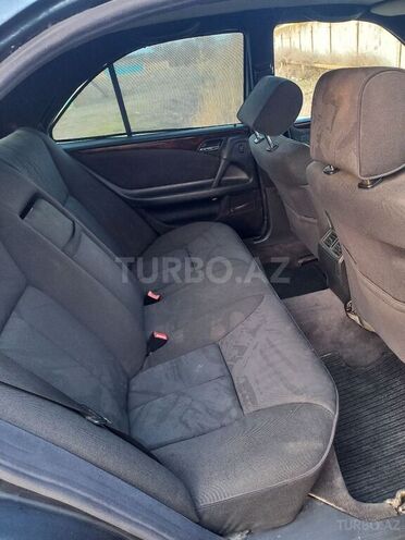 Mercedes E 240 1998, 150,000 km - 2.4 l - Sabirabad