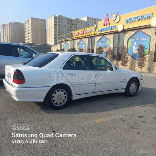 Mercedes C 220 1999, 400,796 km - 2.2 л - Biləsuvar