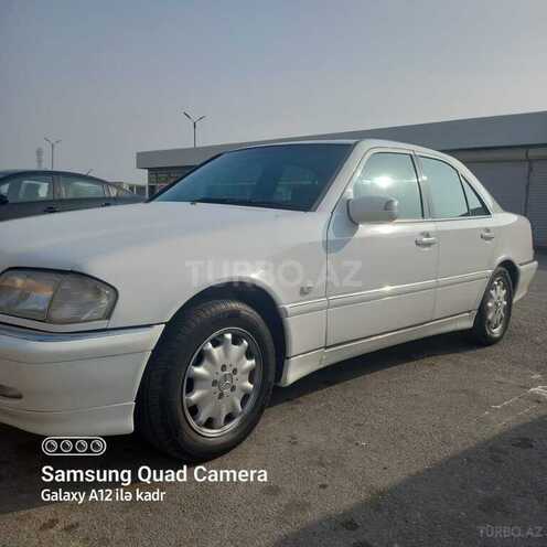 Mercedes C 220 1999, 400,796 km - 2.2 л - Biləsuvar