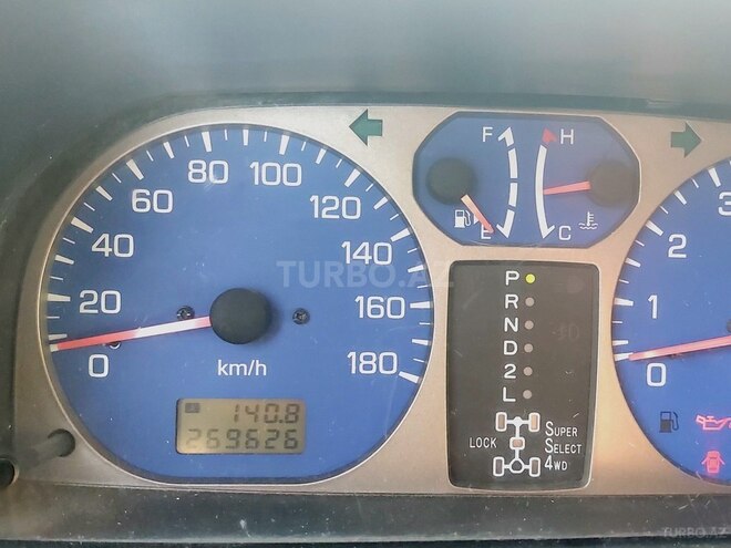 Mitsubishi Pajero io 1999, 290,000 km - 2.0 l - Gəncə