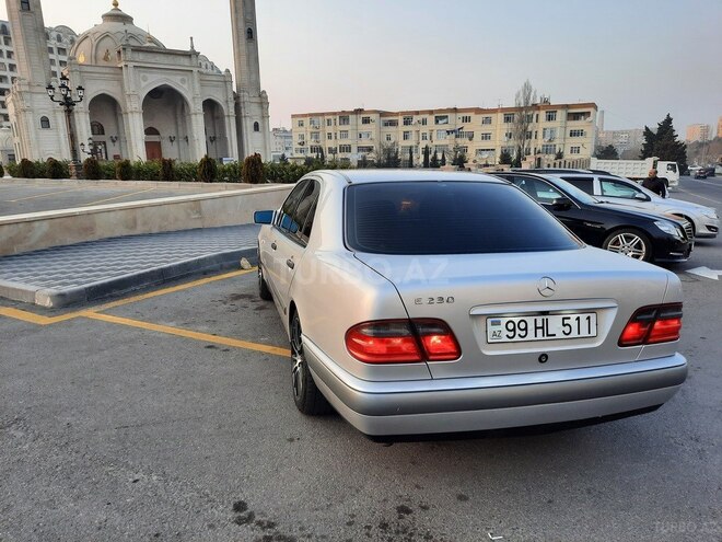 Mercedes E 230 1997, 233,560 km - 2.3 l - Bakı