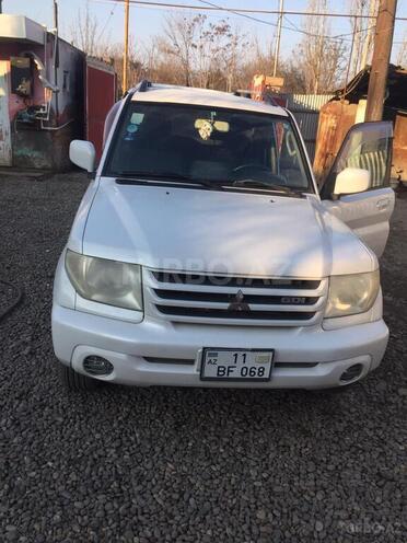 Mitsubishi Pajero io 2001, 223,033 km - 2.0 l - Beyləqan