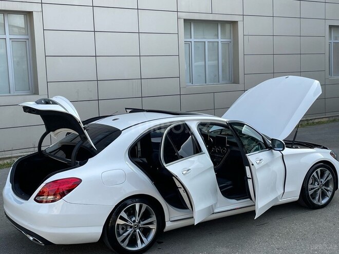 Mercedes C 300 2018, 38,000 km - 2.0 л - Bakı