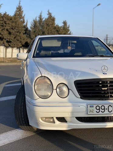 Mercedes E 220 2000, 526,000 km - 2.2 l - Bakı