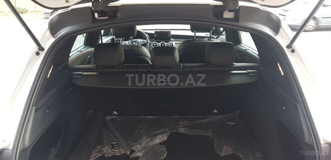 Mercedes  2018, 38,000 km - 2.0 л - Bakı