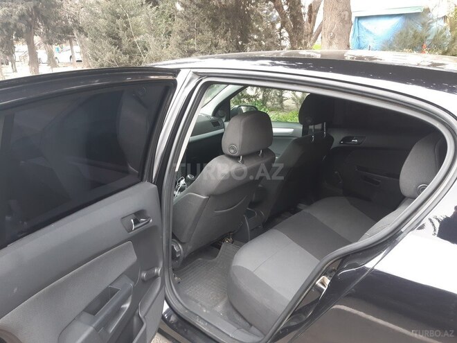 Opel Astra 2006, 172,549 km - 1.4 l - Bakı
