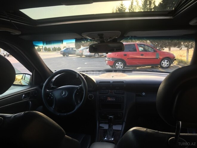 Mercedes C 200 2001, 180,073 km - 2.0 l - Sumqayıt