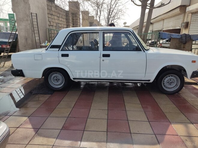 LADA (VAZ) 2107 2005, 112,480 km - 1.6 l - Salyan