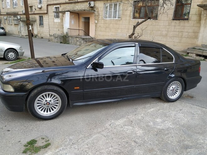 BMW 523 1996, 325,000 km - 2.5 l - Bakı