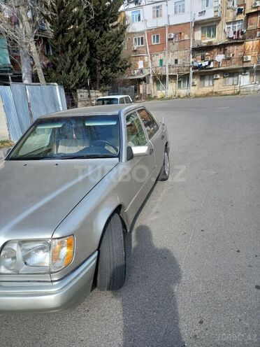 Mercedes E 200 1994, 465,000 km - 2.0 l - Bakı