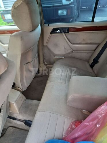 Mercedes E 200 1994, 465,000 km - 2.0 l - Bakı