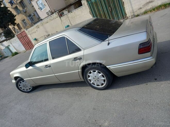 Mercedes E 200 1994, 465,000 km - 2.0 l - Bakı