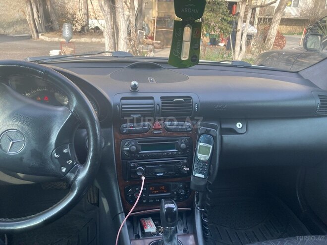 Mercedes C 220 2002, 254,541 km - 2.2 l - Bakı