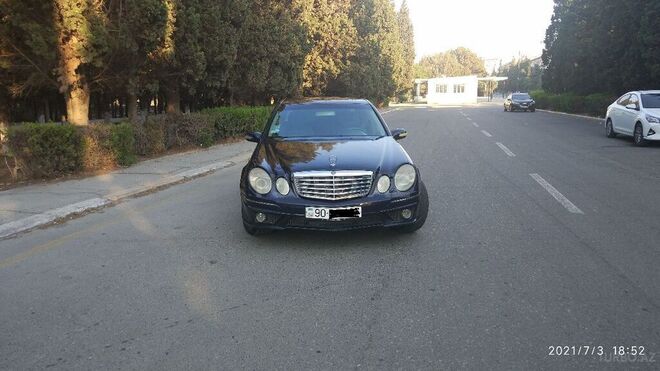 Mercedes E 220 2004, 450,000 km - 2.2 l - Sumqayıt