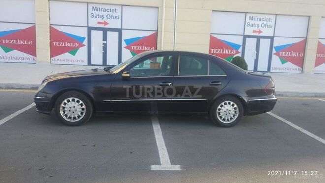 Mercedes E 220 2004, 450,000 km - 2.2 l - Sumqayıt